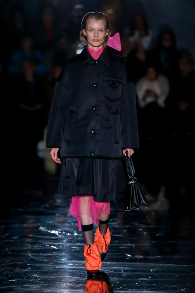 Look 2